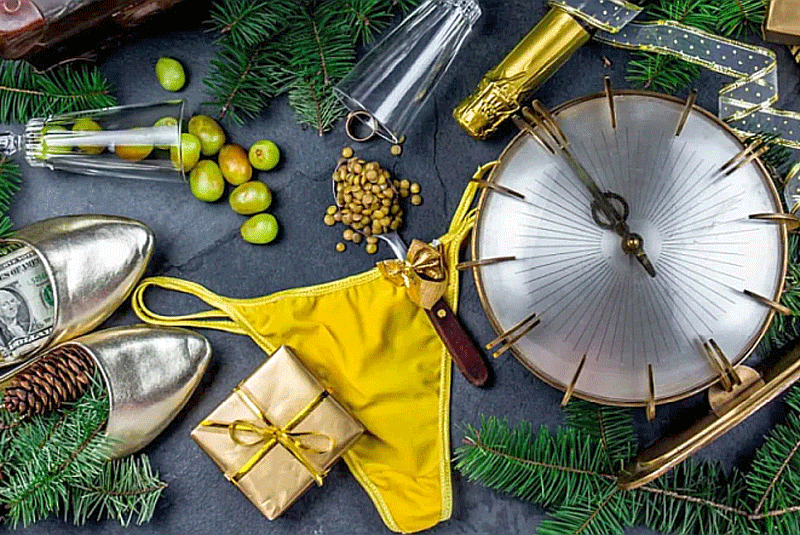 A Guide to Popular Mexican New Year’s Eve Traditions Casa Bay Villas